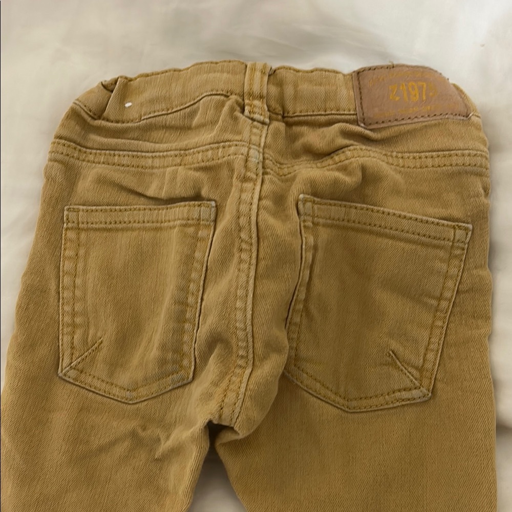 Zara Tan Casual Jeans with Classic Denim Style